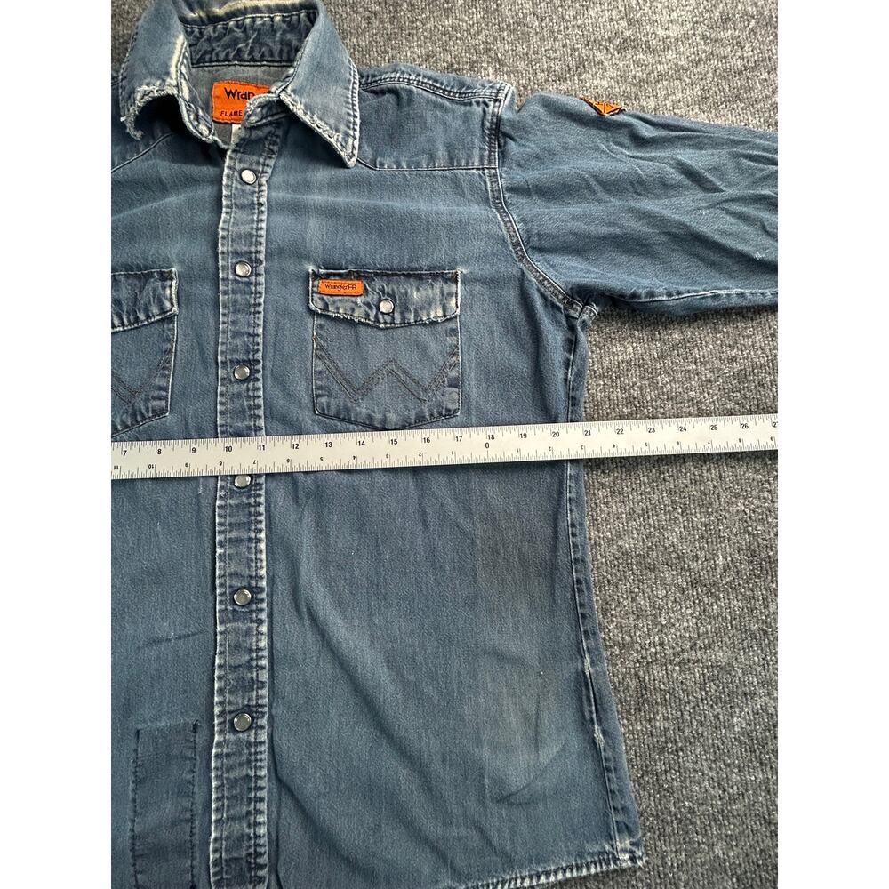 Wrangler FR Flame Resistant Western Denim Work Shirt Men's Medium Regular - Picture 11 of 16